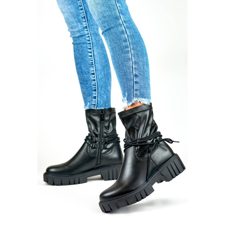 Botine de damă cu partea superioară elastică, cu șireturi, negre DE1127P-B bej 2