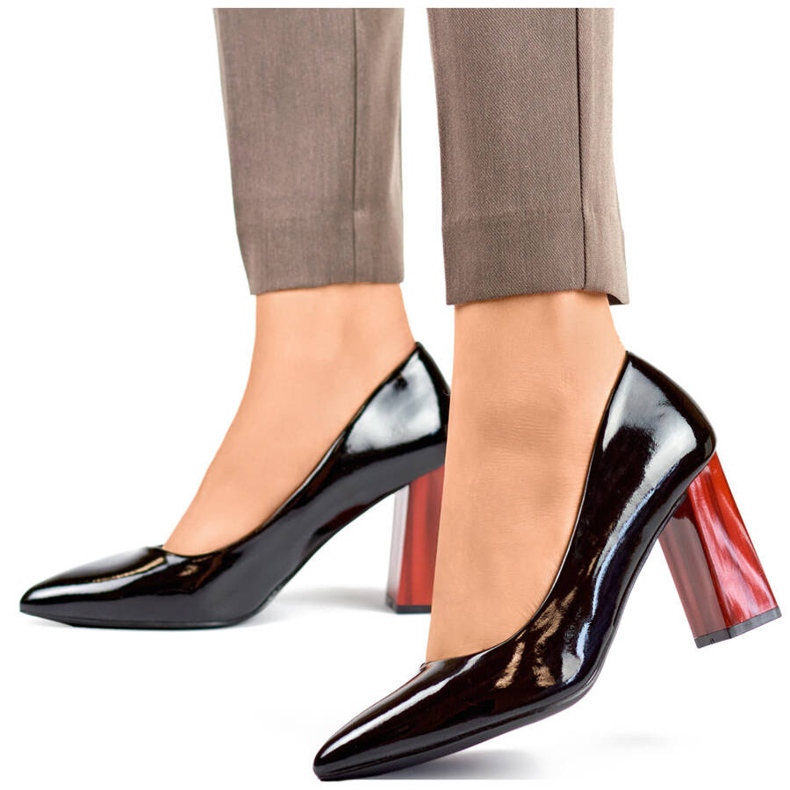 Pompe înalte, roșii, lavete, negri GD-FL486B-B negru 1