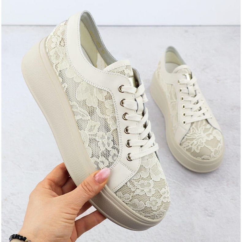 Încălțăminte pe platforma de dantelă bej S.Barski Hy51-059 1