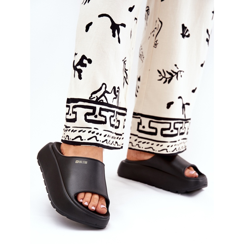 Papuci pentru spumă pentru femei pe Big Star RR274A567 Platforma neagră negru 2