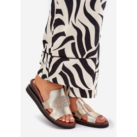 Jezzi Flip -flops pentru femei pe pană din piele anchoică cu o decorare aurie de aur 1 Jezzi Flip -flops pentru femei pe pană din piele anchoică cu o decorare aurie de aur 1