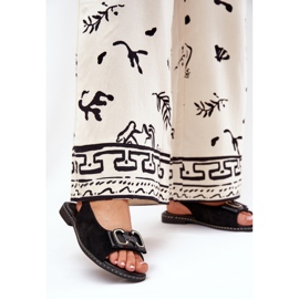 Jezzi Sandale plate cu decorare eco eco din piele neagră negru 2 Jezzi Sandale plate cu decorare eco eco din piele neagră negru 2