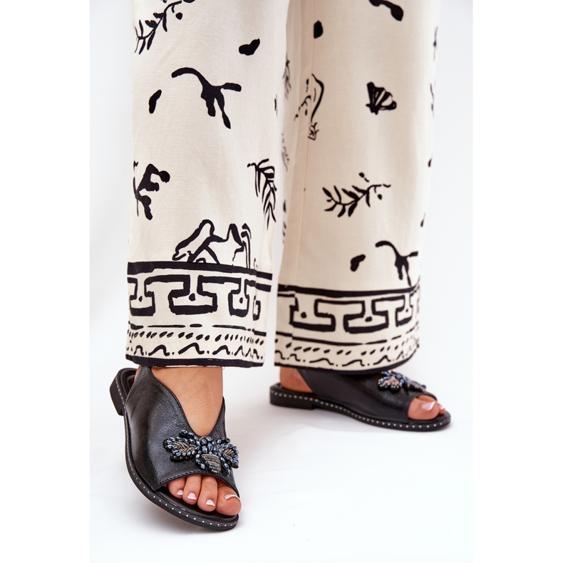 Jezzi Sandale strălucitoare pentru femei cu un ornament de negru plat 2