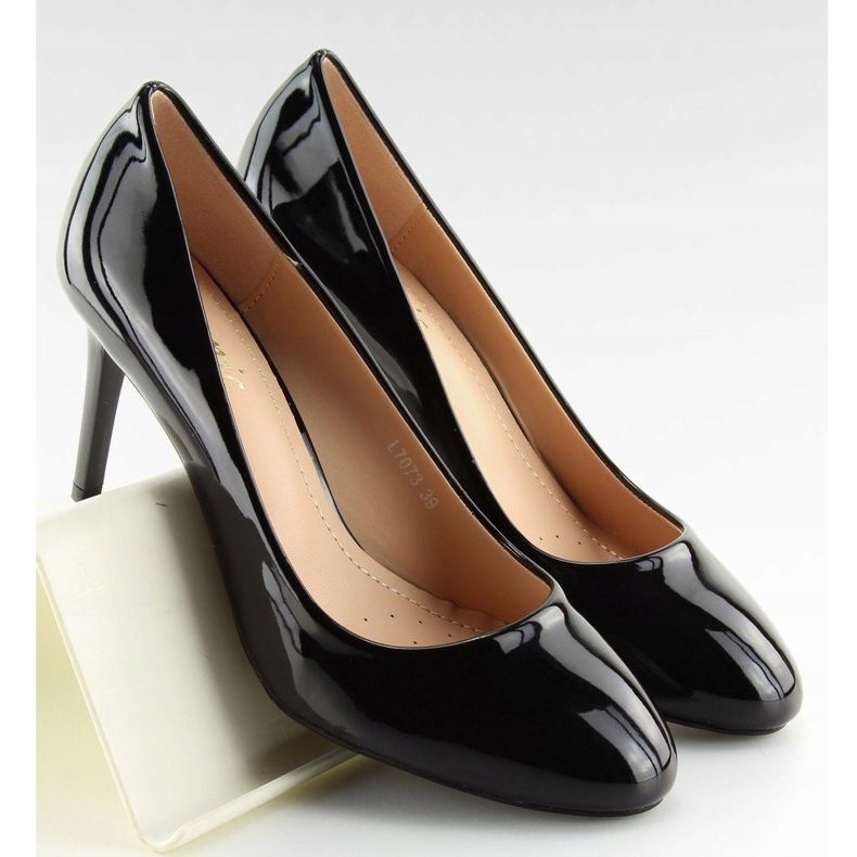 Pompe pentru femei lăcuite negru L7073 Negru 1