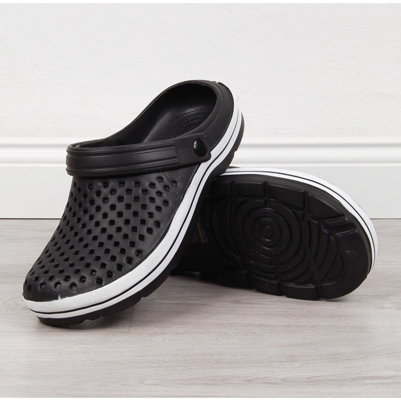 NEWS papuci negri din spuma ajurata negru 1