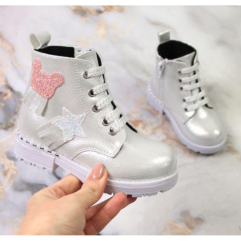 Cizme de fete Potocki argintii izolate argintiu lucios 2