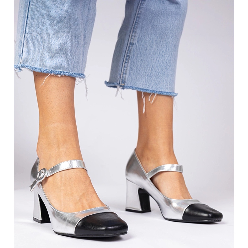 Pompe de femei din argint cu nas negru 1