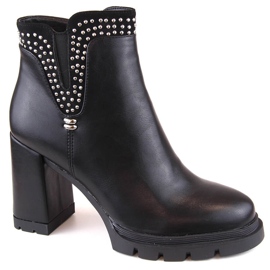 Botine de damă cu toc înalt și nituri negre izolate, Filippo DBT4838 negru 1