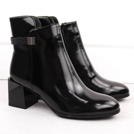 Botine negre din piele lăcuită cu toc decorativ D&amp;A S.Barski Premium Collection MR880-140 negru 2