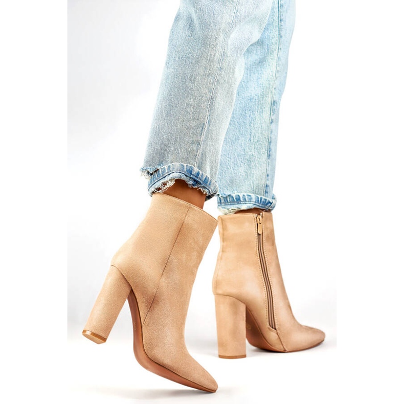 Botine de dama din piele intoarsa cu toc ascutit, bej D7959B 2 Botine de dama din piele intoarsa cu toc ascutit, bej D7959B 2