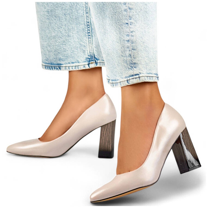 Pompe ascuțite de damă cu toc decorativ înalt, bej GD-FL486A-L.BE 1