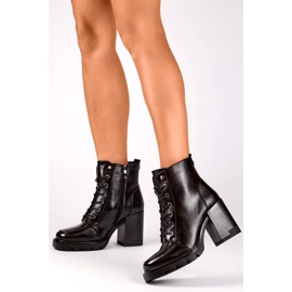Botine izolate de damă cu toc înalt, negre 24-12493B negru 2