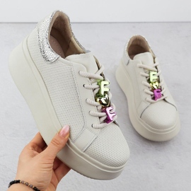 Pantofi din piele Filippo 6793 Perforate pe platformă bej 1