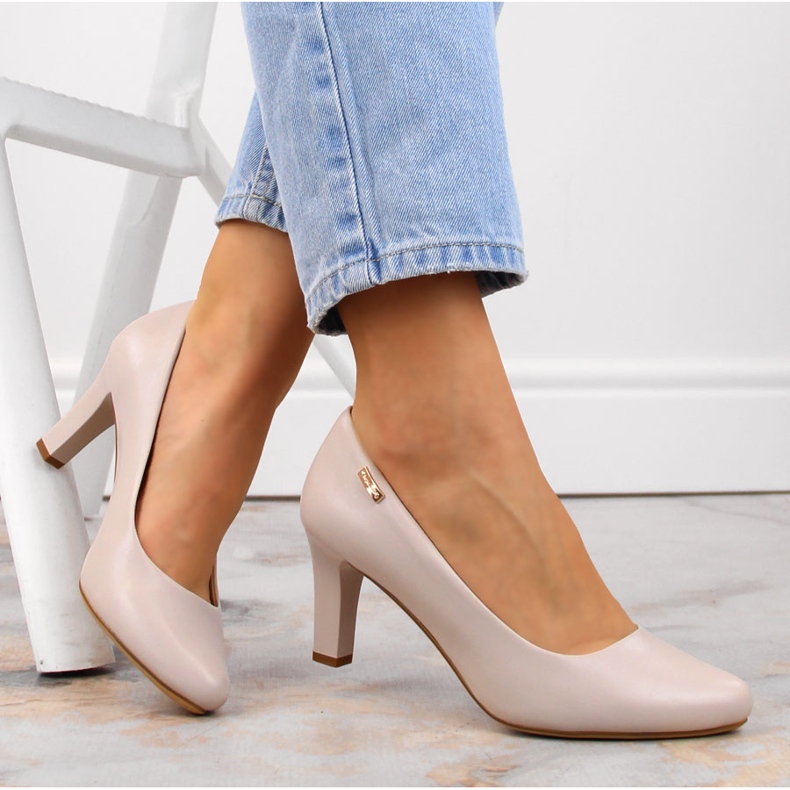 Pompe bej cu toc jos de Sergio Leone 2