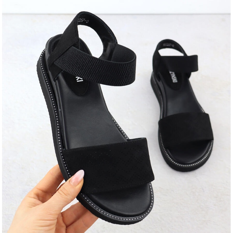 Sandale pentru femei pe o pană joasă de piele de căprioară M. Daszyński MR2267-8 negru 1