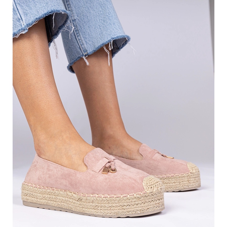 Espadrilles roz pe o talpă groasă 1 Espadrilles roz pe o talpă groasă 1