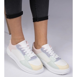 Adidași sportivi albi și albaștri de la eco-piele 1