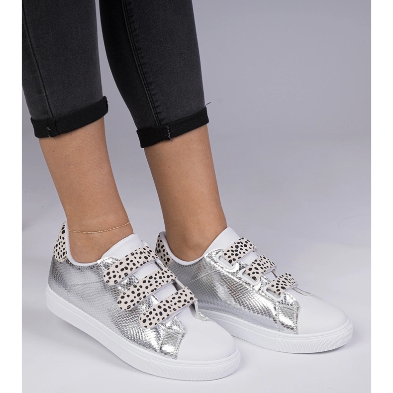 Adidași de argint cu finisaj Velcro Animal 2