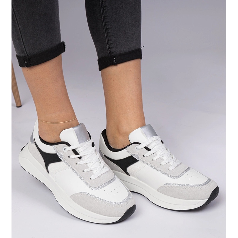 Tenisi albi de dama cu sclipici 1