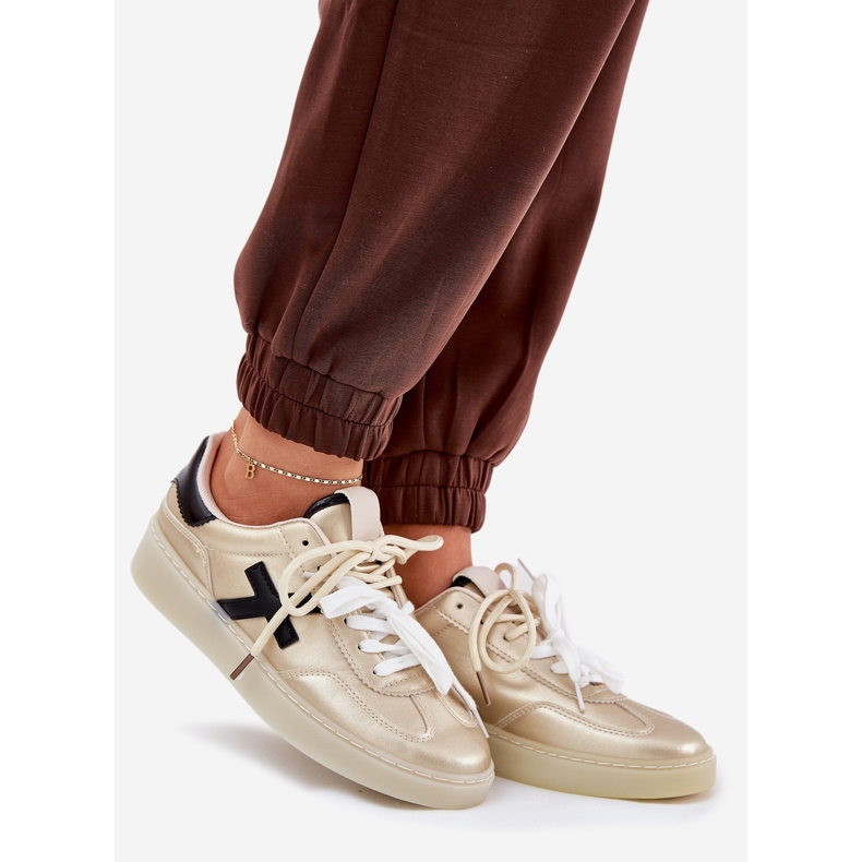 Pantofi sport pentru femei joase auriu de aur 1