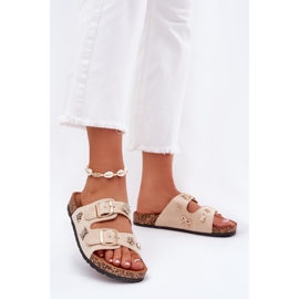 Papuci pentru femei pe o talpă din plută cu catarame și pini bej 2