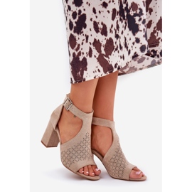 Sandale cu un model deschis pe pilonul eco -Suede Beige bej 1