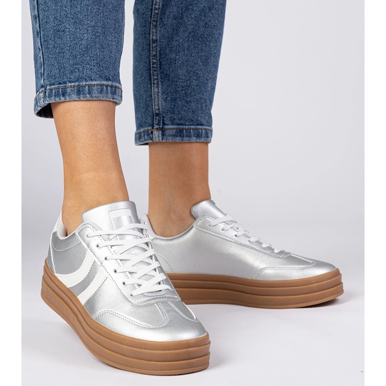 Adidași de argint adidași sport pentru femei pe platformă 2