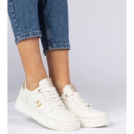 Adidași pentru femei bej cu brocart de aur 1