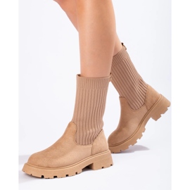 Botine de dama din piele intoarsa cu partea superioara flexibila bej 2