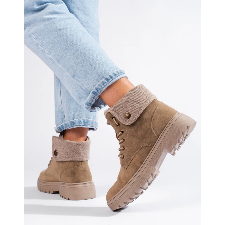 Cizme de dama bej cu captuseala din piele de oaie 2