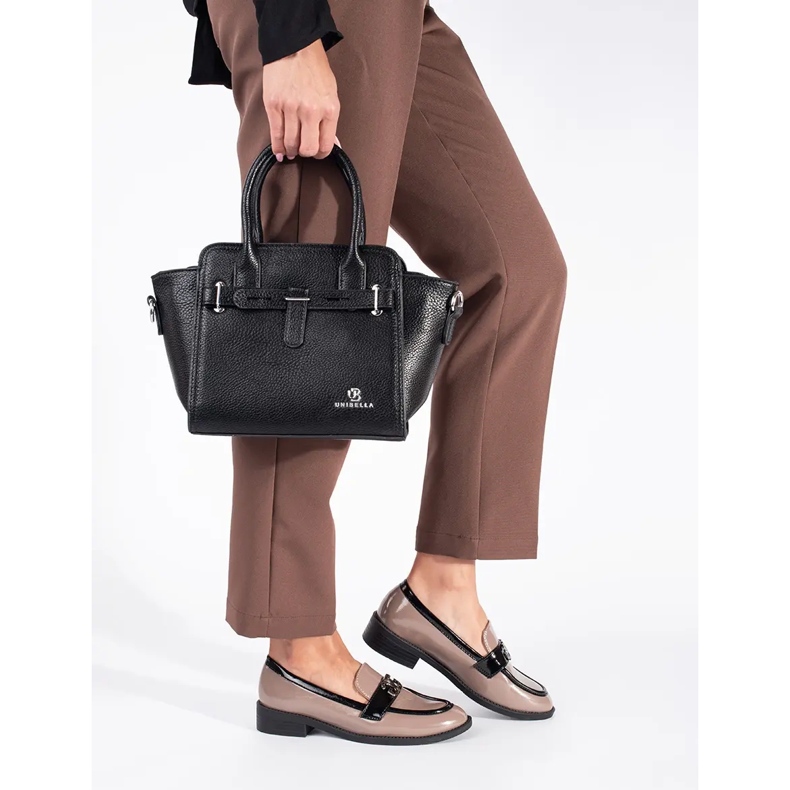 Mocasini de dama patentati bej si negru 2