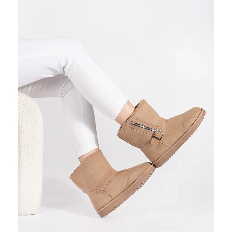 Cizme de zapada de dama bej deschis cu catarama decorativa si fermoar 2