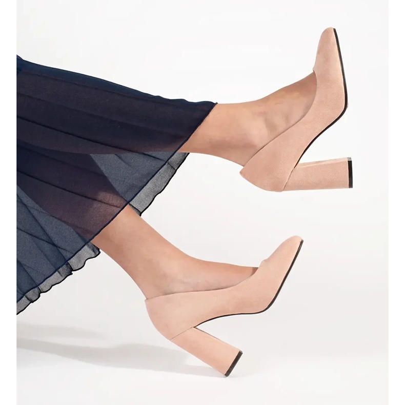 Seastar Pompe de piele de căprioară bej pe un post înalt 1