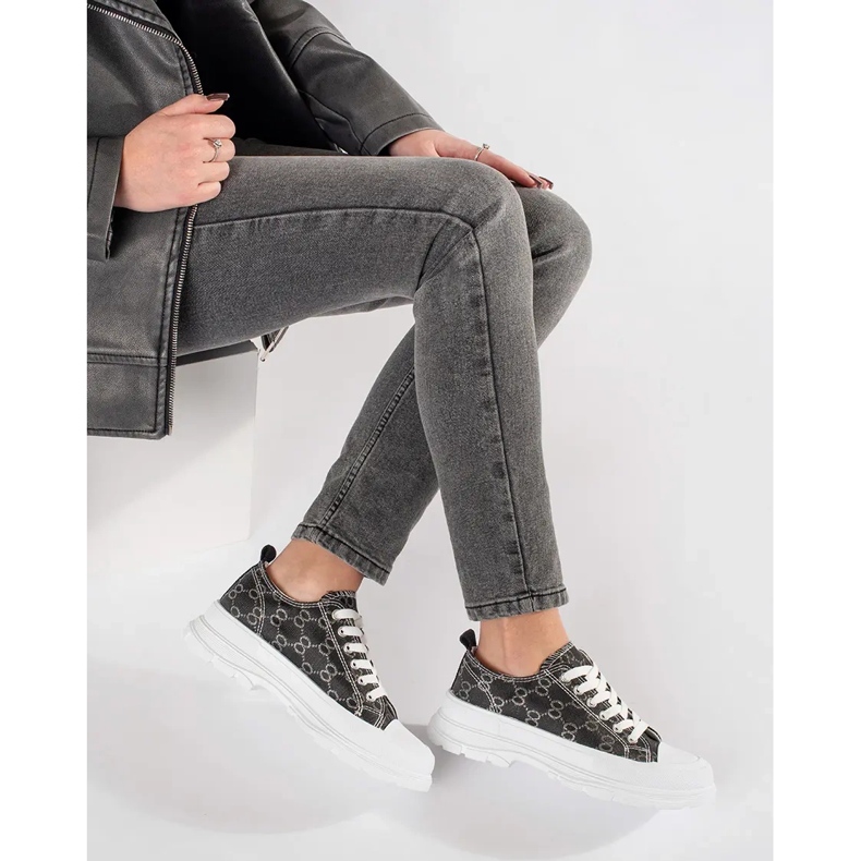 Adidași negri pe platformă cu decorațiuni negru 2