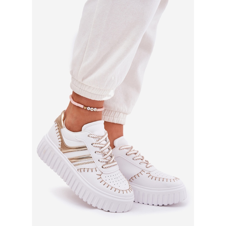 Adidași pentru femei pe platforma de aur 1