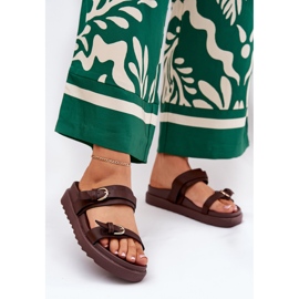 Flip -flops pentru femei pe platformă cu cleme aurii maro 2