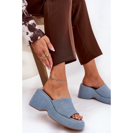 Material Flip Flip Flops pe platformă și panouri din denim albastru 6