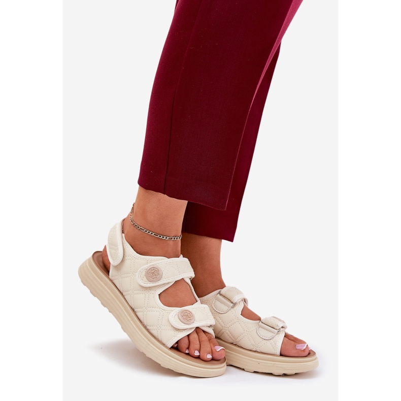 Sandale pentru femei cu detalii decorative pentru bej 1