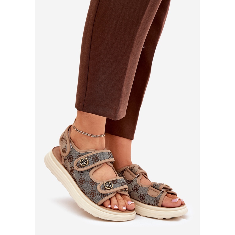 Sandale materiale modelate pentru femei cu detalii aurii kaki bej 1