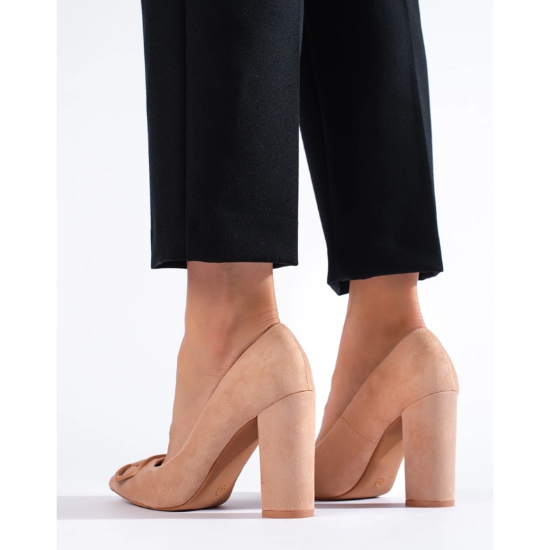 Pompe de damă Vinceza bej din piele intoarsa 2