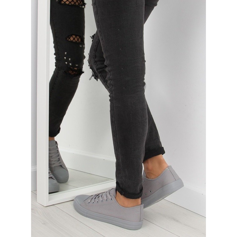 Adidași gri monocolor de damă NB176 gri 2 Adidași gri monocolor de damă NB176 gri 2