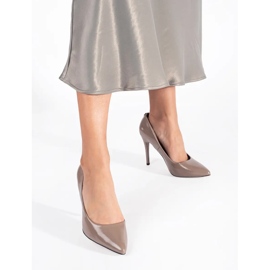 Stiletto damă bej lacuit 2