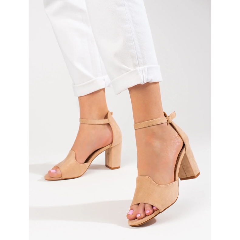 Sandale de damă bej pe post de W. Potocki 2