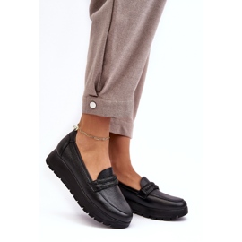 Pantofi din piele pe platformă cu un ornament lemar negru 1