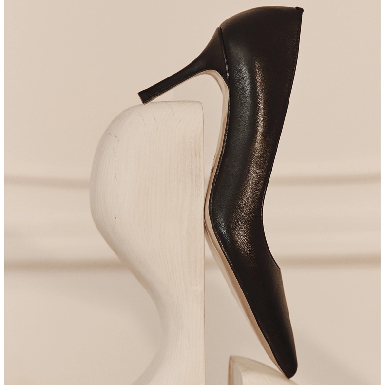 Marco Shoes Stilete eleganti din piele moale negru 2