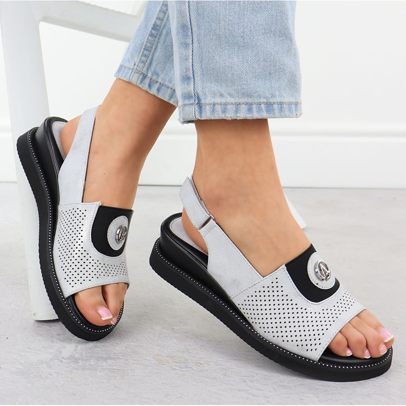 Jezzi Sandale pentru femei pe o platformă cu cauciuc Silver Jeszi RMR2267-2 argint 1