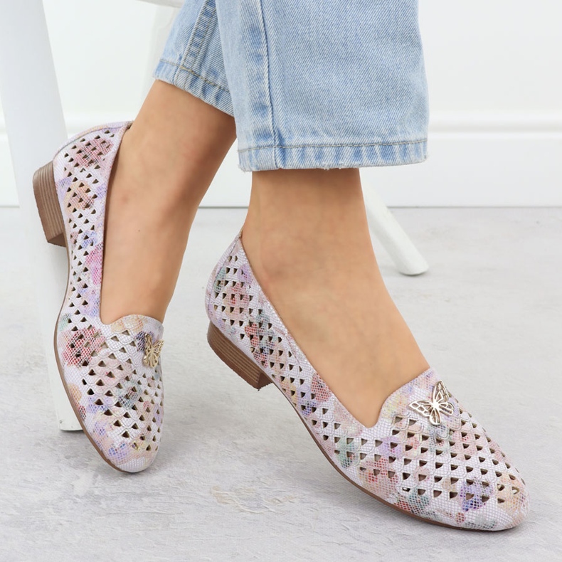 Încălțăminte pentru femei cu toc scăzut cu flori M. Daszyński SA222-3 multicolor 1