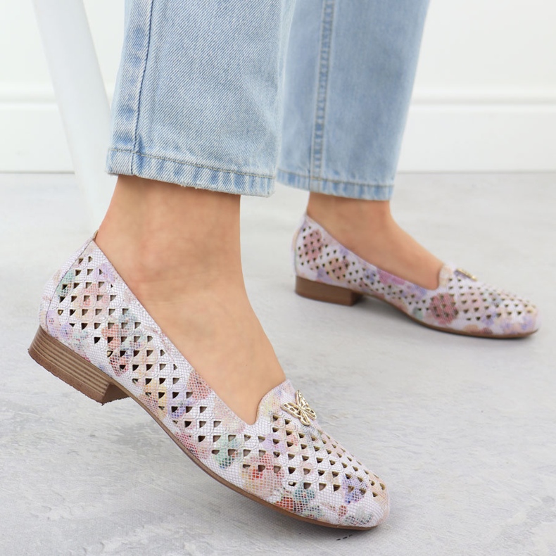 Încălțăminte pentru femei cu toc scăzut cu flori M. Daszyński SA222-3 multicolor 2