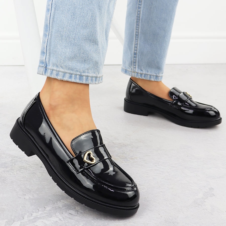 S.Barski Pantofi lăcuiți pentru femei Moccasins Black S. Barski Hy51-379 negru 2 S.Barski Pantofi lăcuiți pentru femei Moccasins Black S. Barski Hy51-379 negru 2