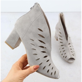 Potocki Cizme pentru femei din piele de căprioară deschisă pentru femei gri 20318 Cizme deschise pentru femei 1 Potocki Cizme pentru femei din piele de căprioară deschisă pentru femei gri 20318 Cizme deschise pentru femei 1